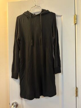 Lou & Grey Black Long-Sleeve Hoodie Dress